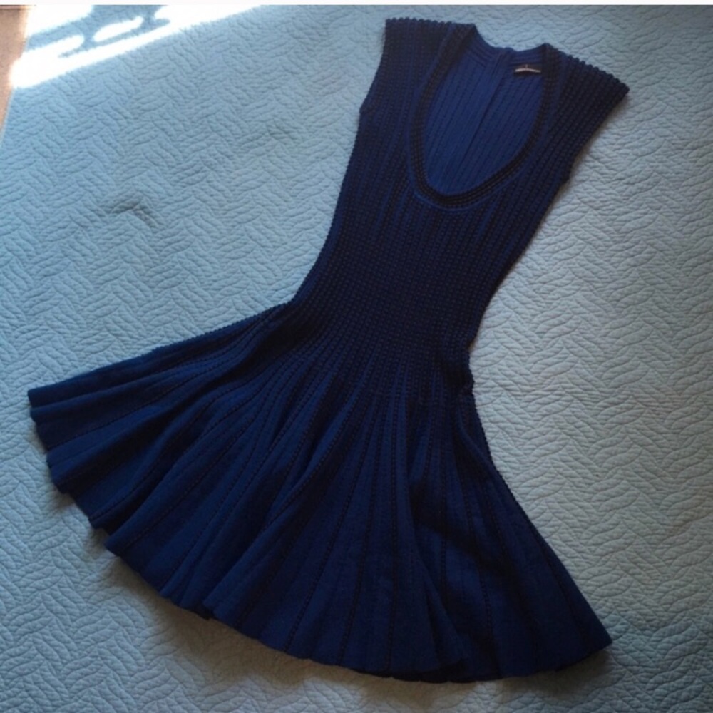 Victoria’s Secret perfect shape blue dress - Picture 2 of 5
